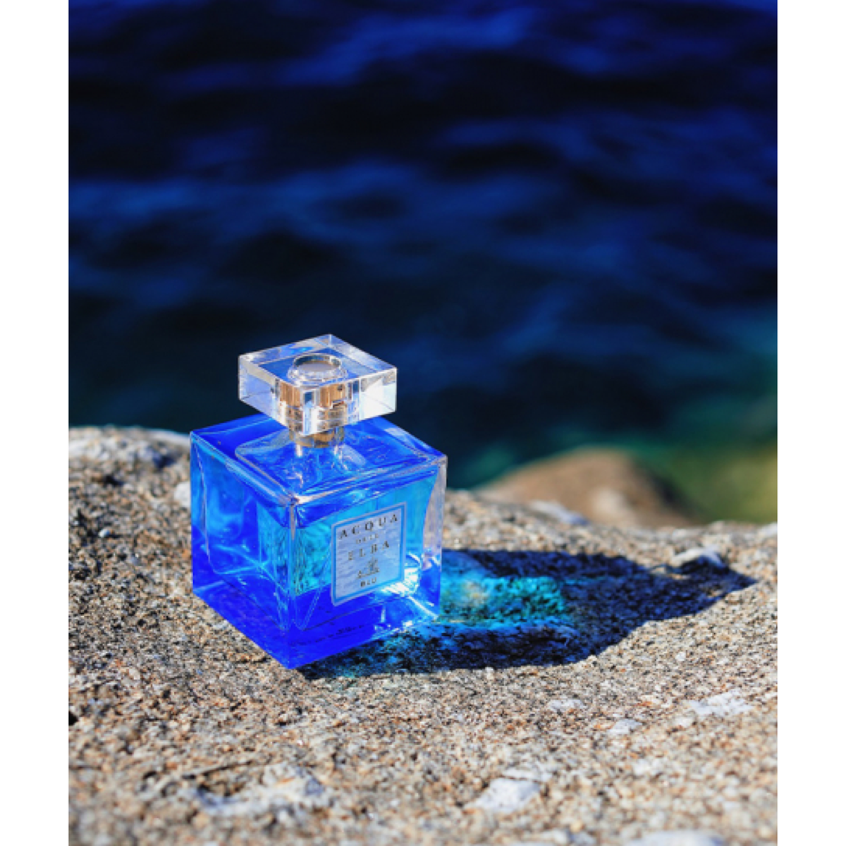 BLU WOMAN — official  photograph; full original composition, proportionally resized